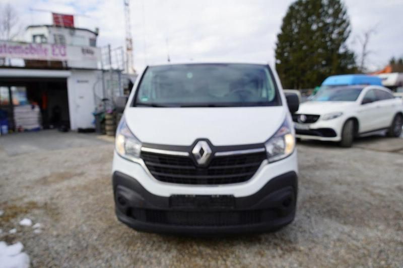Gebraucht Renault Trafic Komfort 120 PS (88 kW) 2021 Weiß Van / Kleinbus