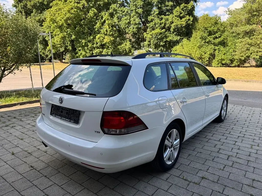 Gebraucht VW Golf VII Comfortline 122 PS (89 kW) 2013 Schwarz Limousine