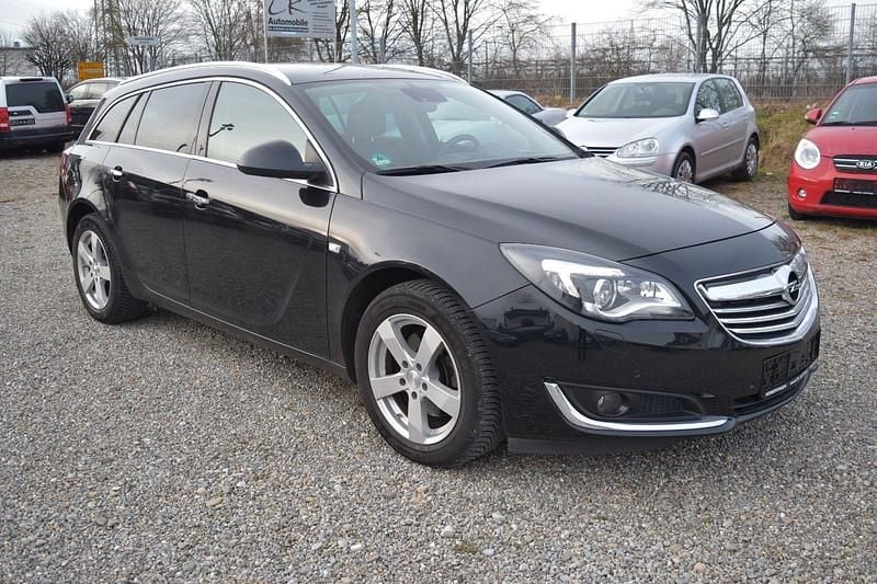 Gebraucht Opel Insignia Innovation 163 PS (119 kW) 2015 Schwarz Kombi