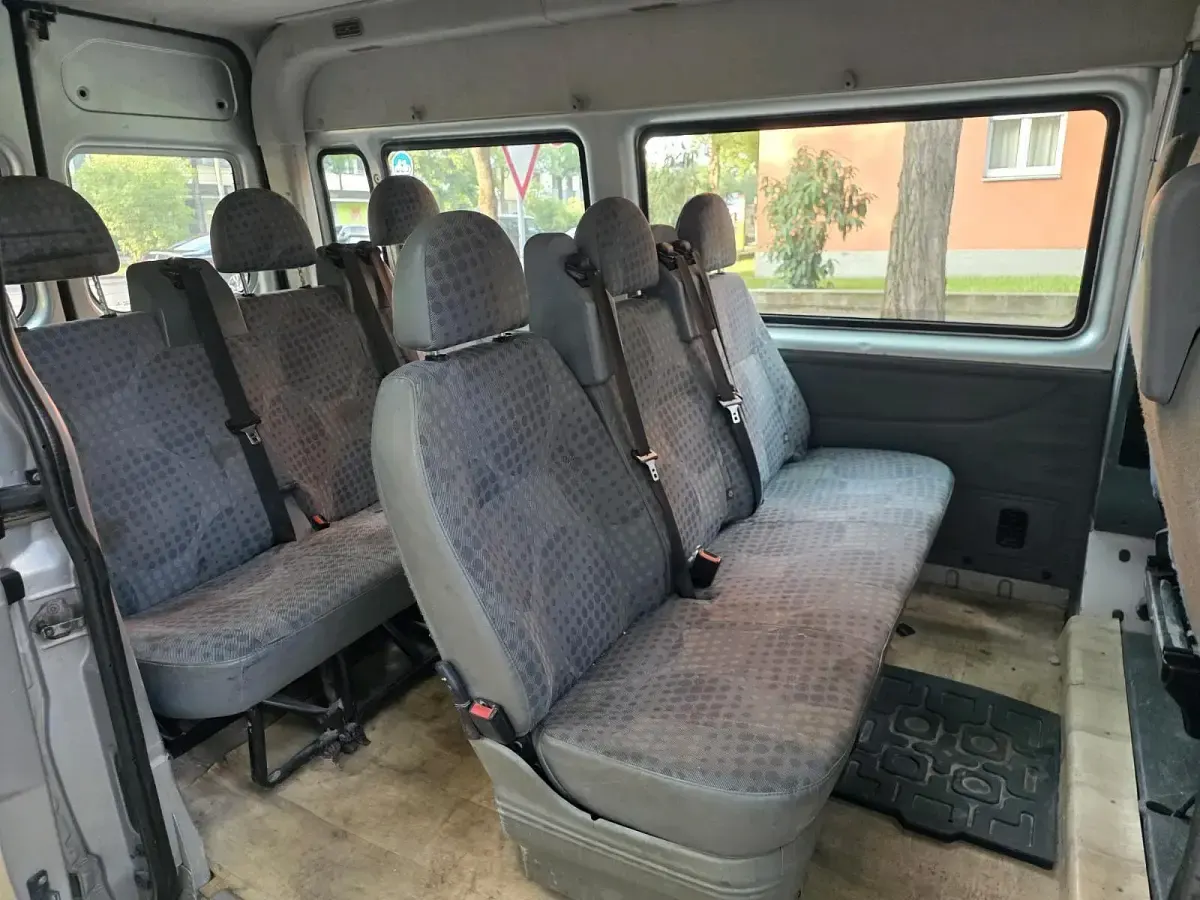 Gebraucht Ford Transit 125 PS (91 kW) 2013 Silber Van / Kleinbus