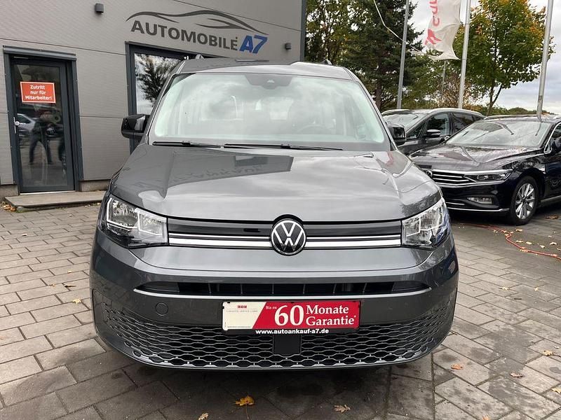 Grau Gebraucht 2024 VW Caddy Maxi Life Van / Kleinbus | 33.499 € (Superpreis) - Bild 1/4
