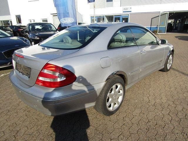 Gebraucht Mercedes CLK200 Elegance 163 PS (119 kW) 2003 Silber Coupé