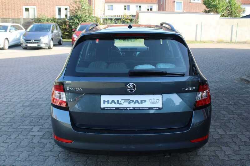 Gebraucht Skoda Fabia Ambition 95 PS (69 kW) 2019 Grau Kleinwagen