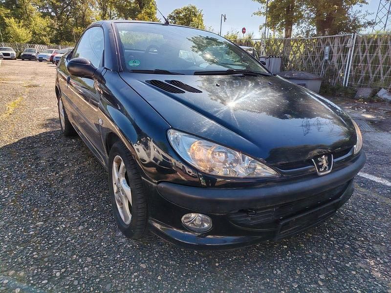Gebraucht Peugeot 206 109 PS (80 kW) 2002 Schwarz Cabrio