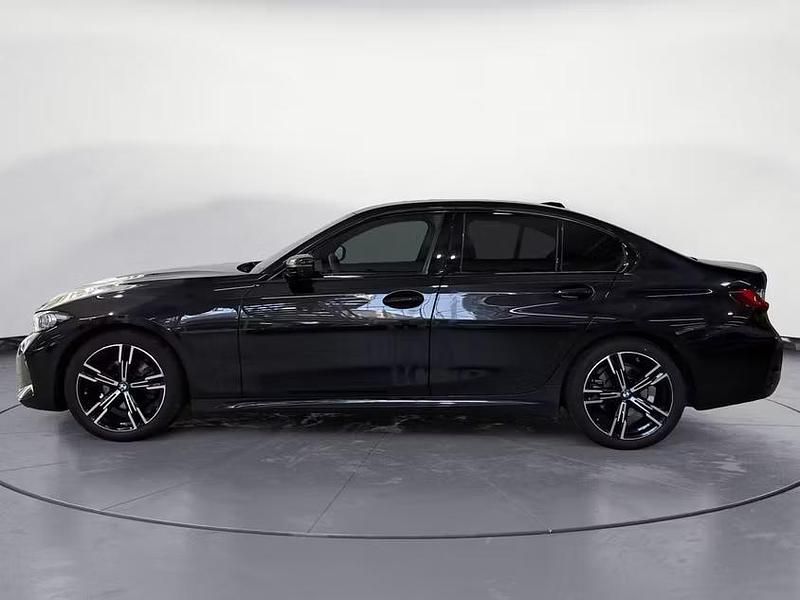 Second-hand BMW 320 Performance 190 CP (139 kW) 2025 Negru Berlinǎ