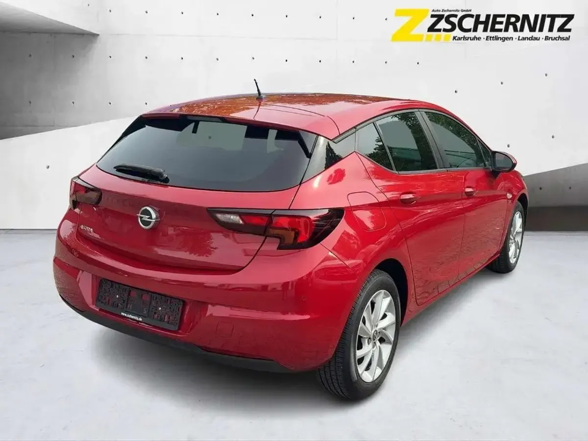 Gebraucht Opel Astra 145 PS (106 kW) 2019 Chili rot/kardio rot Limousine