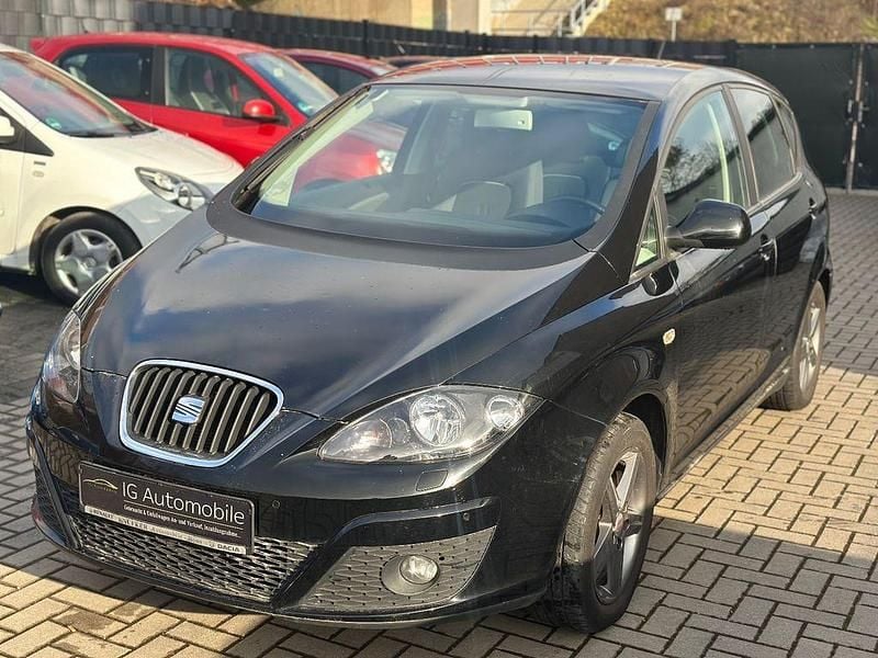 Schwarz Gebraucht 2015 Seat Altea Sun Limousine | 3.970 € (Guter Preis) - Bild 1/4