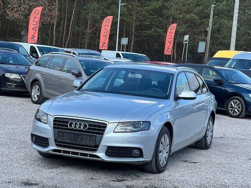 Gebraucht Audi A4 Attraction 120 PS (88 kW) 2011 Silber Kombi