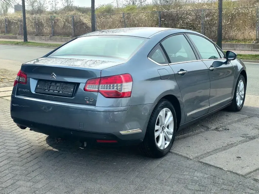 Gebraucht Citroën C5 SELECTION 156 PS (114 kW) 2012 Grau Limousine