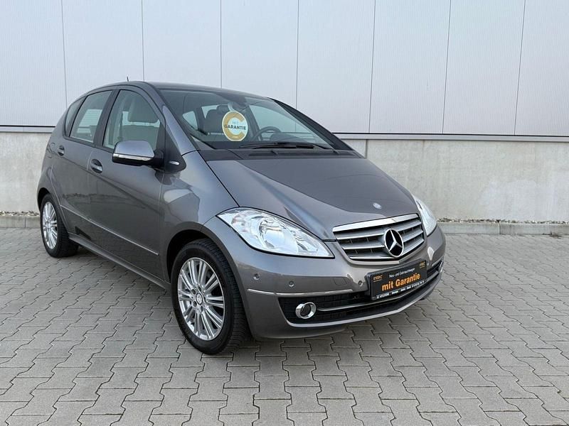 Gebraucht Mercedes A180 116 PS (85 kW) 2009 Grau Kleinwagen
