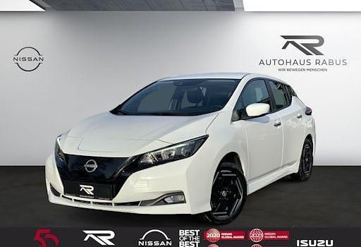Gebraucht Nissan Leaf Acenta 110 kW (150 PS) 2022 Weiß Kleinwagen