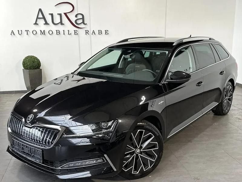 Black magic Gebraucht 2020 Skoda Superb LAURIN & KLEMENT Kombi | 26.749 € (Fairer Preis) - Bild 1/4