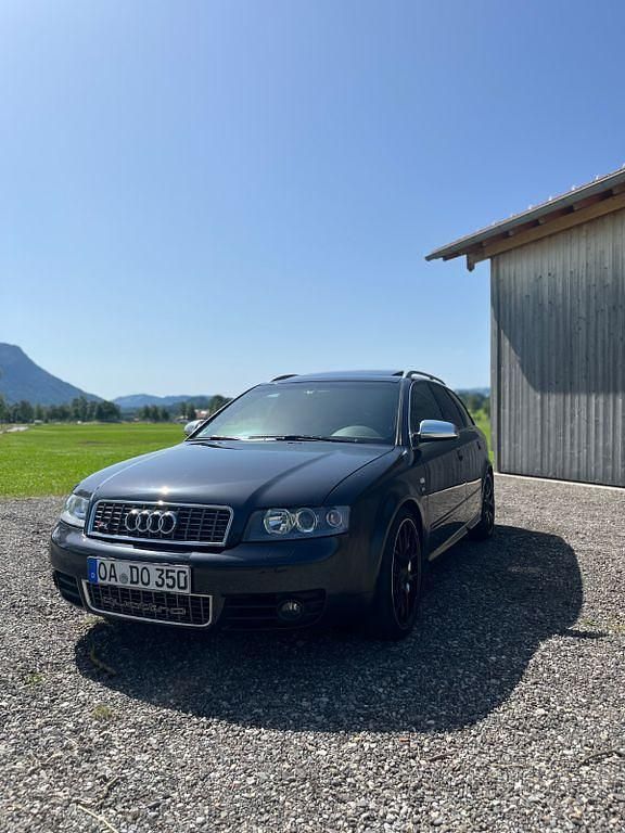 Schwarz Gebraucht 2003 Audi S4 Exclusive Kombi | 7.800 € - Bild 1/4