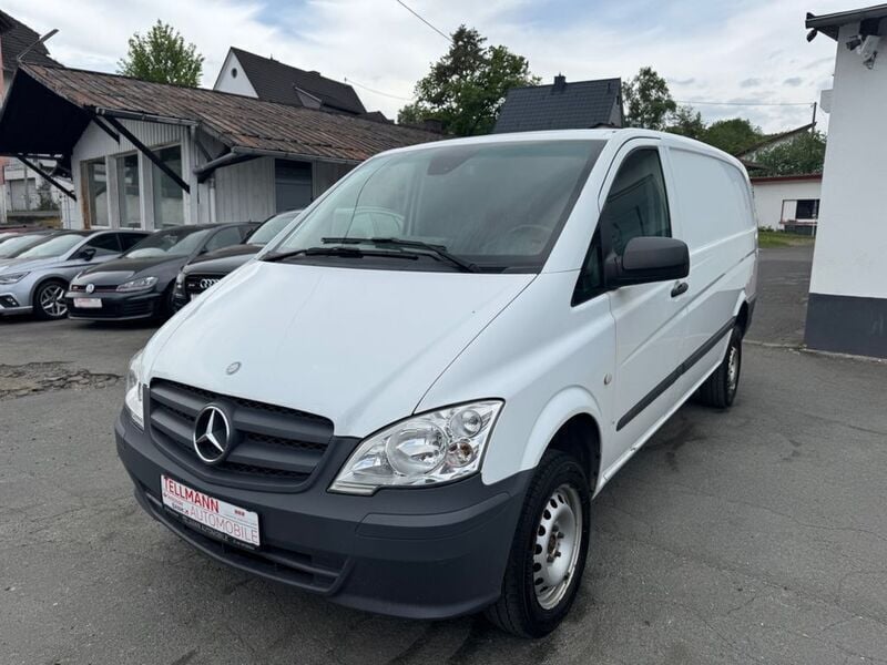 Arktikweiss Gebraucht 2014 Mercedes Vito Van / Kleinbus | 8.990 € - Bild 1/4