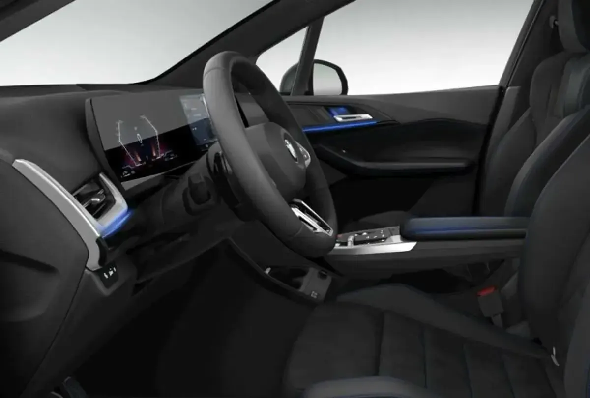 Neu BMW 230 M Sport 326 PS (239 kW) 2025 Skyscraper grau metallic Limousine