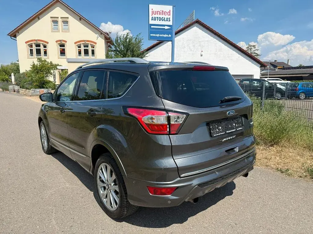 Gebraucht Ford Kuga Vignale 182 PS (133 kW) 2017 Grau SUV