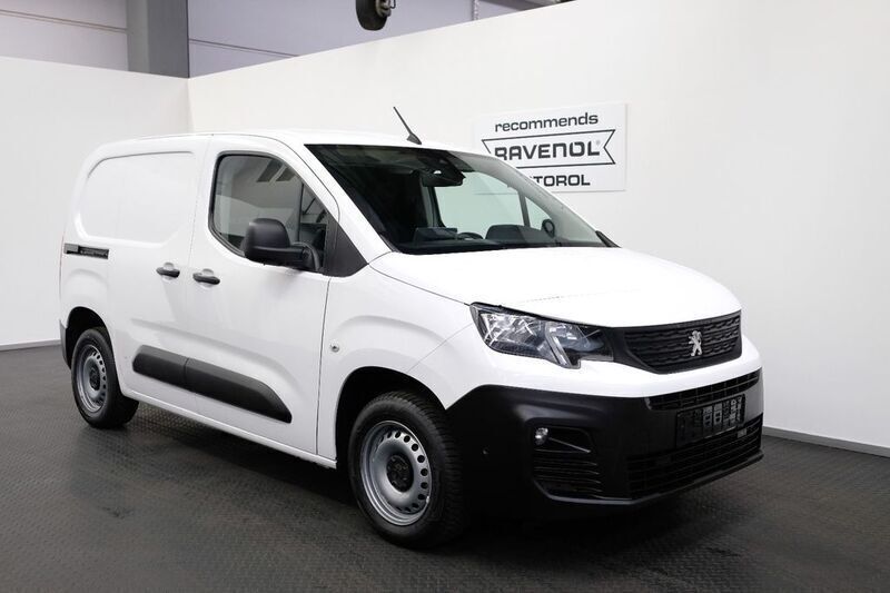 Weiß Gebraucht 2019 Peugeot Partner Van / Kleinbus | 15.351 € (Teuer) - Bild 1/4