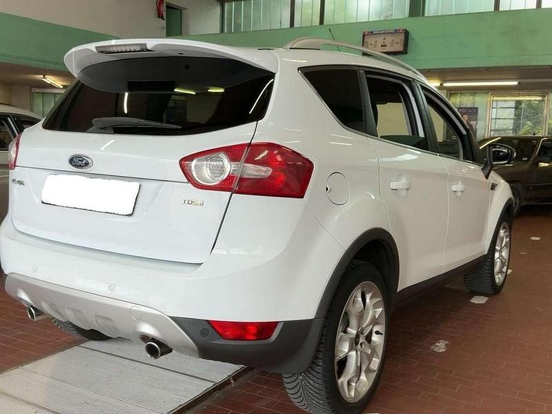 Gebraucht Ford Kuga Titanium 140 PS (102 kW) 2011 Weiß SUV