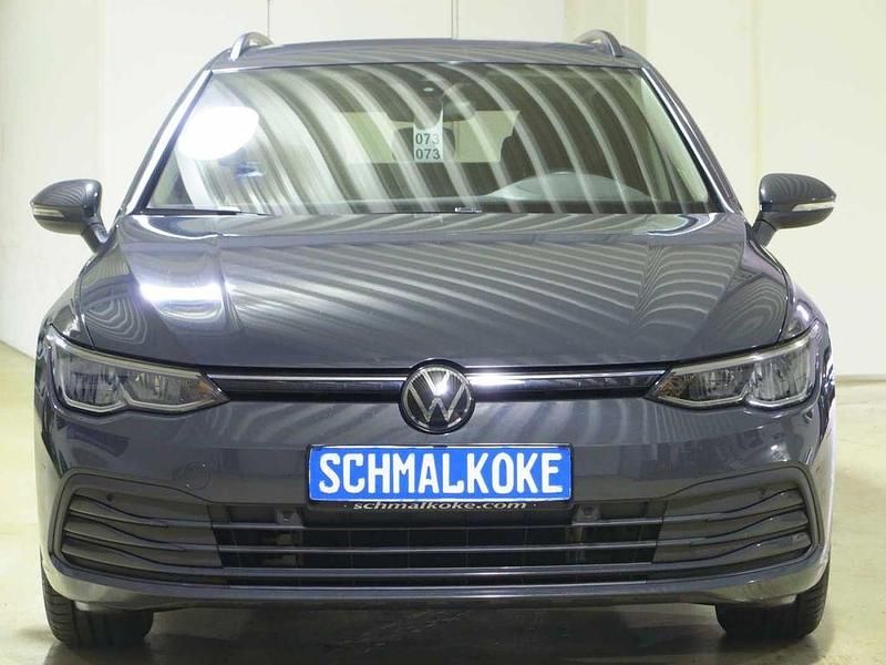 Gebraucht VW Golf VIII Life 150 PS (110 kW) 2022 Urano gray Kombi