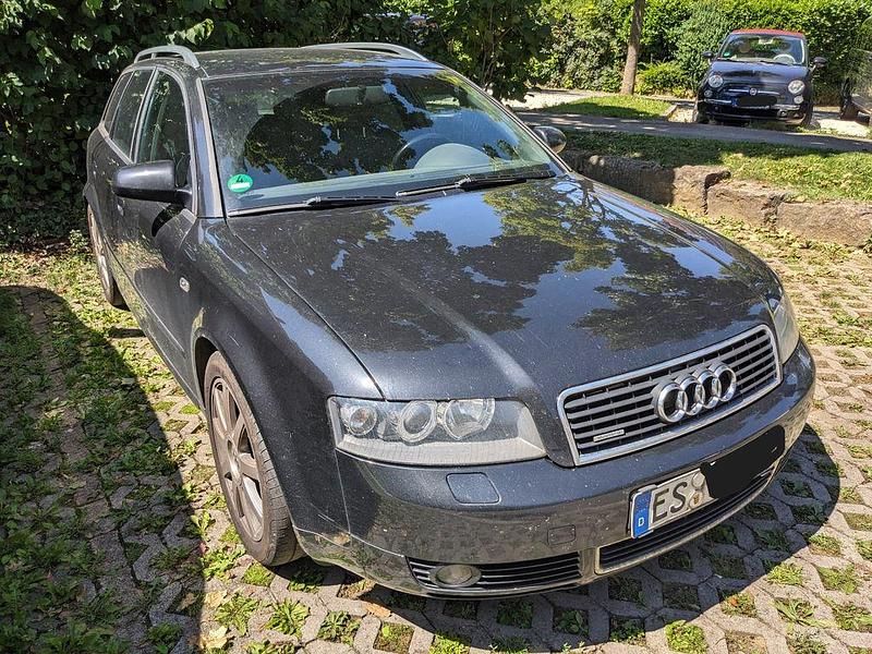 Schwarz Gebraucht 2003 Audi A4 Ambiente Kombi | 2.750 € (Guter Preis) - Bild 1/4