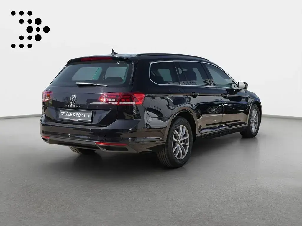 Gebraucht VW Passat Business 150 PS (110 kW) 2021 Deep black perleffekt Kombi