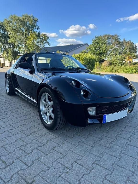 Second-hand Smart Roadster 101 CP (74 kW) 2003 Negru Cabrio