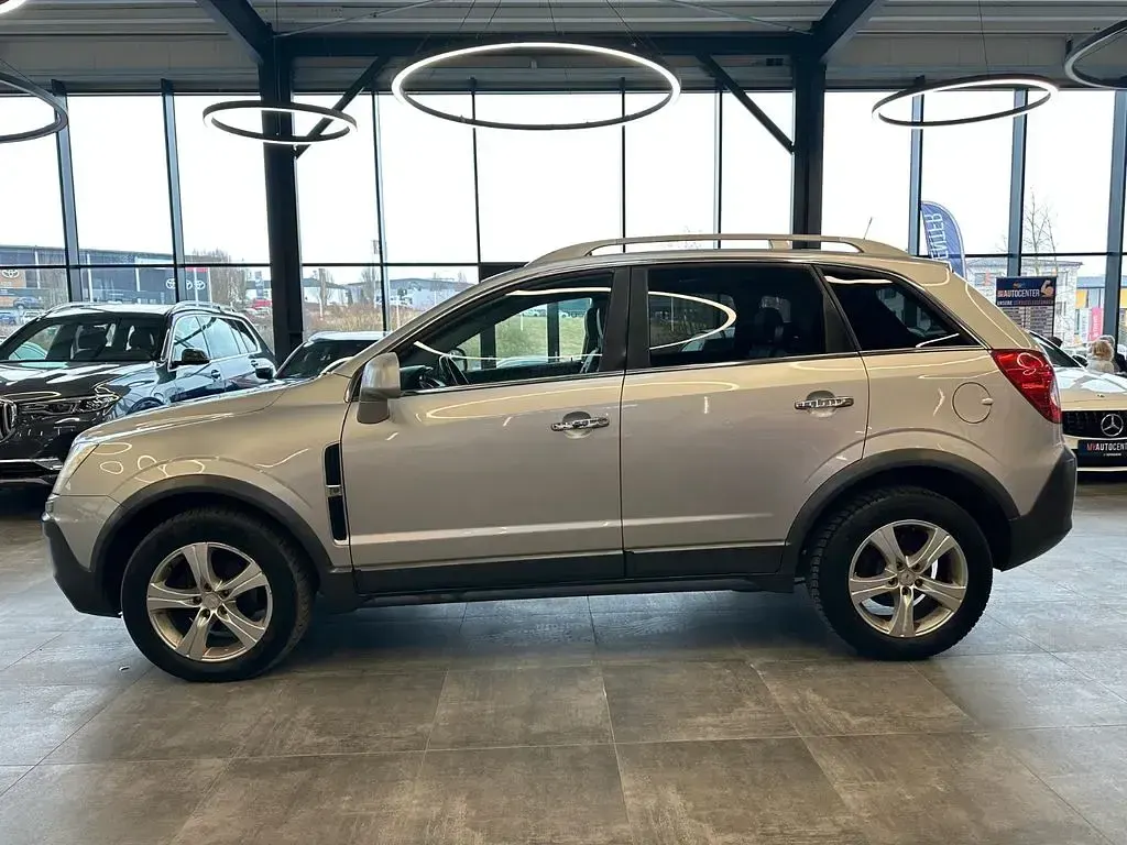 Używany Opel Antara Cosmo 150 KM (110 kW) 2008 Szary SUV
