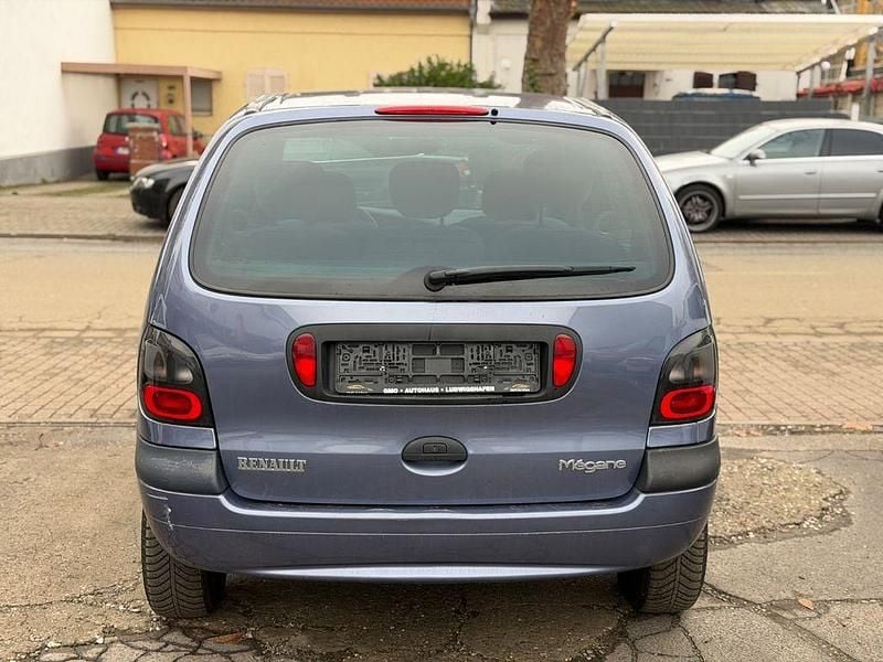 Gebraucht Renault Scénic 90 PS (66 kW) 1999 Violett Van / Kleinbus