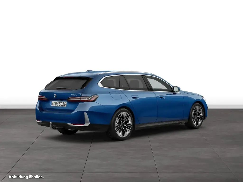 Usata BMW 520 197 CV (144 kW) 2025 Blu Station wagon