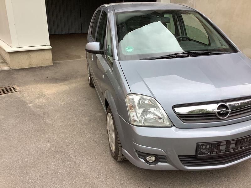Gebraucht Opel Meriva Edition 105 PS (77 kW) 2006 Silber Van / Kleinbus