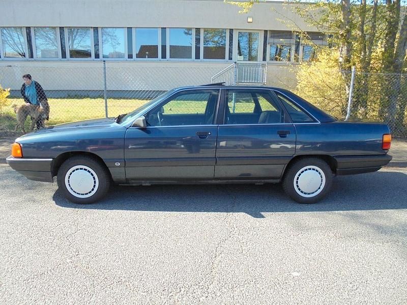 Gebraucht Audi 100 133 PS (97 kW) 1991 Blau Limousine