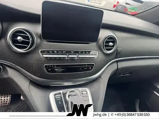 Gebraucht Mercedes V250 AMG 190 PS (139 kW) 2017 Bergkristallweiß metallic Van / Kleinbus