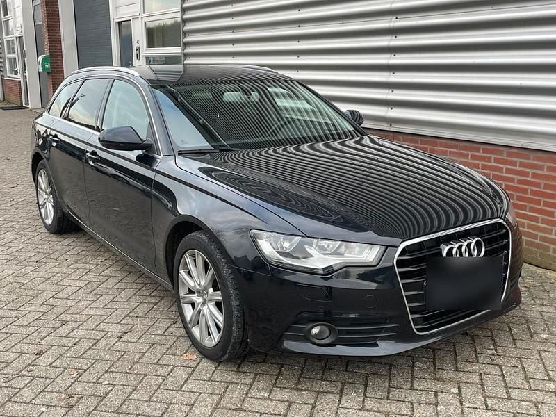 Gebraucht Audi A6 Comfort 200 PS (147 kW) 2013 Schwarz Kombi