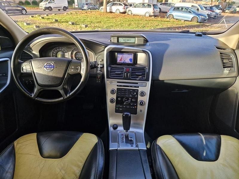 Gebraucht Volvo XC60 Kinetic 163 PS (119 kW) 2009 Silber SUV