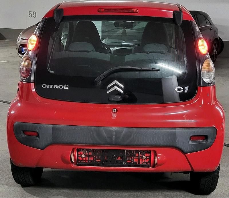 Gebraucht Citroën C1 60 PS (44 kW) 2009 Rot Kleinwagen