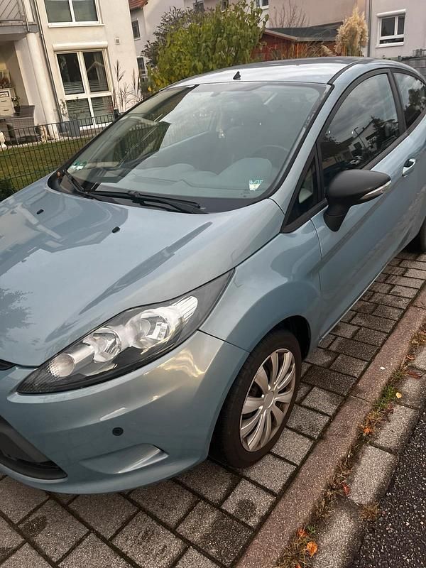 Blau Gebraucht 2009 Ford Fiesta Kleinwagen | 3.000 € - Bild 1/4