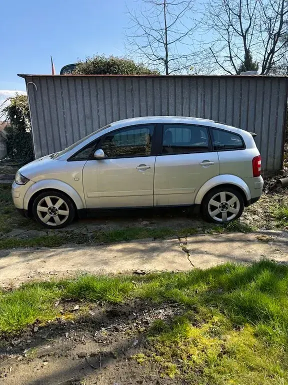 Gebraucht Audi A2 75 PS (55 kW) 2000 Silber Kleinwagen