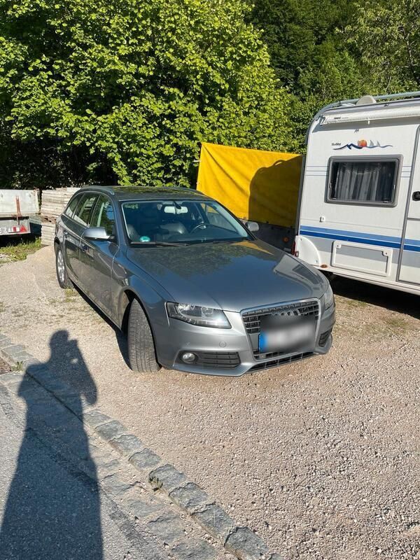 Grau Gebraucht 2009 Audi A4 Comfort Kombi | 8.000 € (Etwas zu teuer) - Bild 1/4