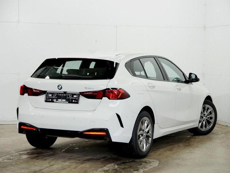 Gebraucht BMW 120 Shadowline 163 PS (119 kW) 2024 Alpinweiss 3 Kleinwagen