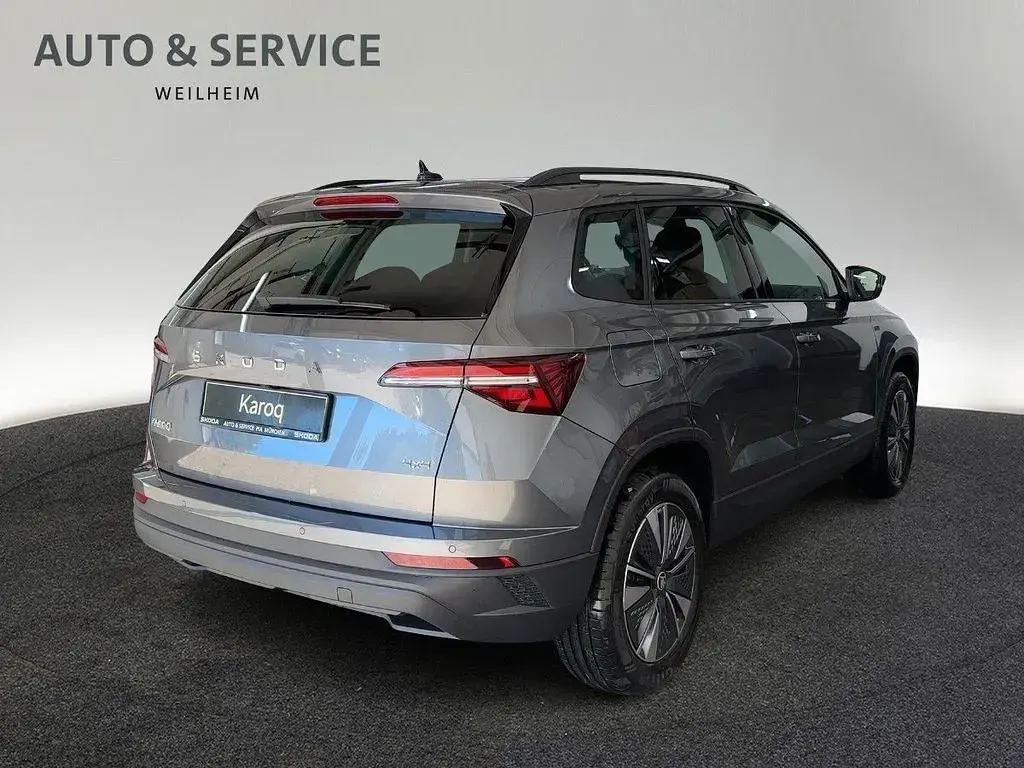 Gebraucht Skoda Karoq Selection 150 PS (110 kW) 2025 Grau SUV