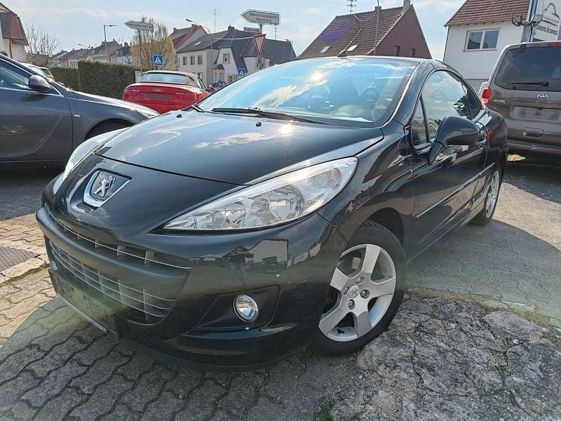 Gebraucht Peugeot 207 CC Active 120 PS (88 kW) 2013 Schwarz Cabrio