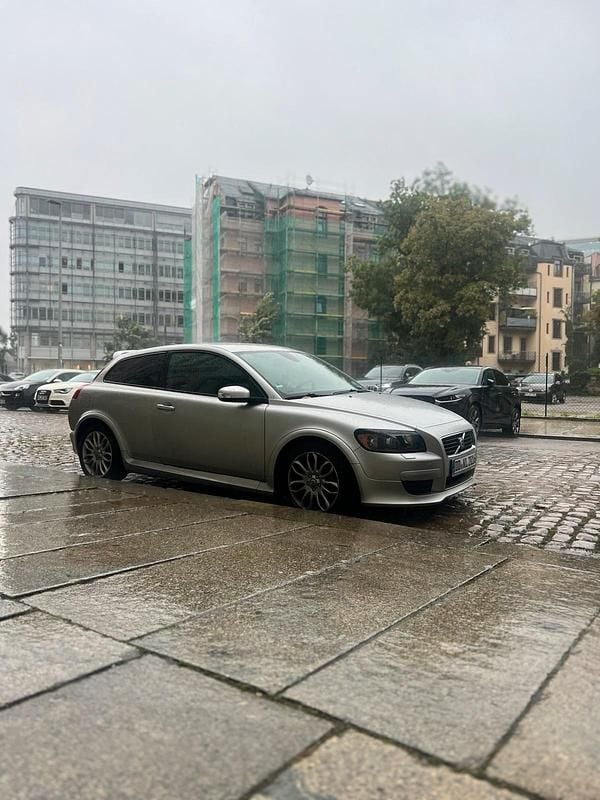 Silber Gebraucht 2007 Volvo C30 Kleinwagen | 1.699 € (Guter Preis) - Bild 1/4