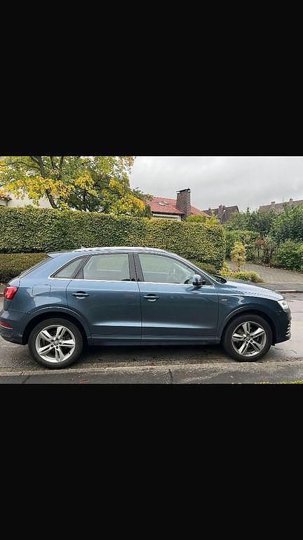 Blau Gebraucht 2015 Audi Q3 Sport SUV | 16.300 € (Guter Preis) - Bild 1/4