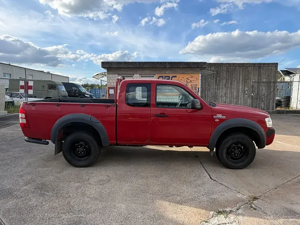 Gebraucht Ford Ranger 143 PS (105 kW) 2007 Rot Pickup