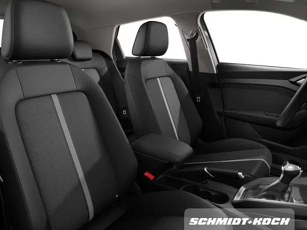 Gebraucht Audi A1 Comfort 116 PS (85 kW) 2025 Chronosgrau (grau) SUV