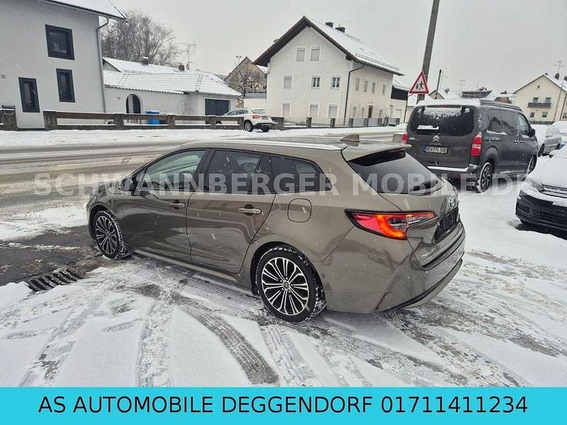 Gebraucht Toyota Corolla Club 116 PS (85 kW) 2019 Grau Kombi