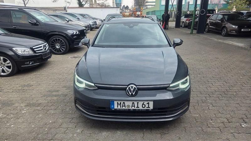 Gebraucht VW Golf VII Style 150 PS (110 kW) 2021 Grau Kleinwagen