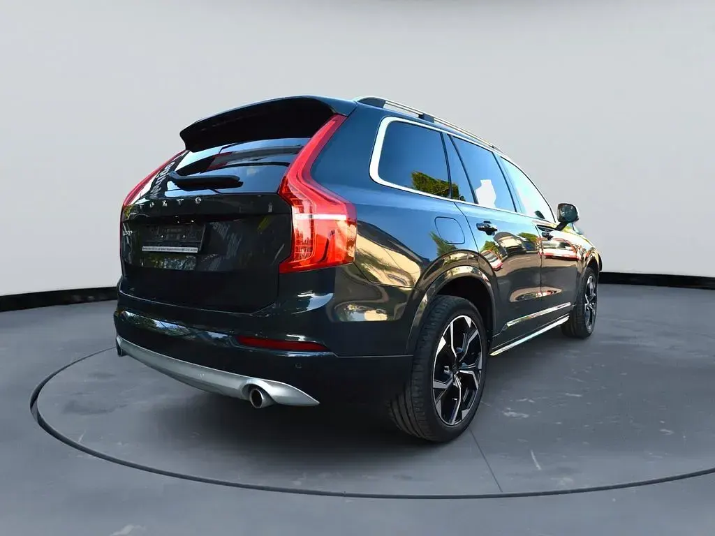 Gebraucht Volvo XC90 Momentum 235 PS (172 kW) 2019 Grau SUV