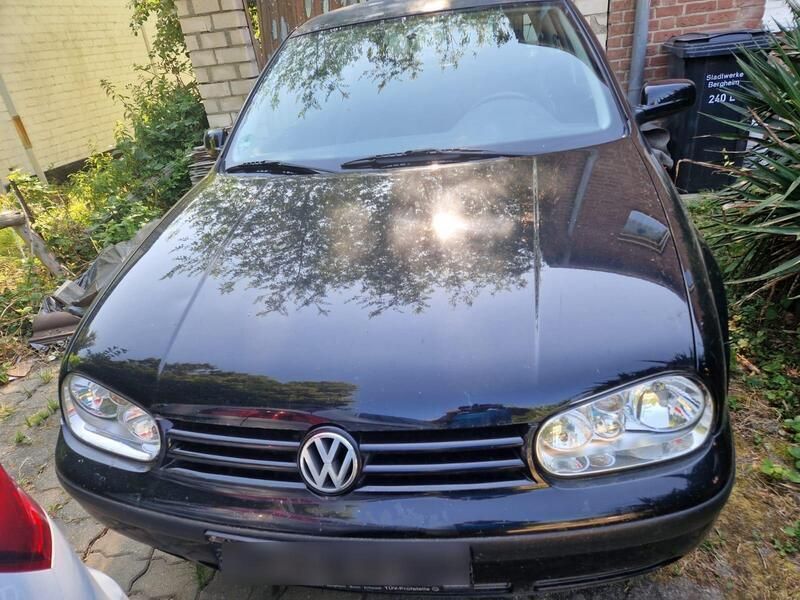 Schwarz Gebraucht 2001 VW Golf IV Kleinwagen | 999 € (Guter Preis) - Bild 1/3