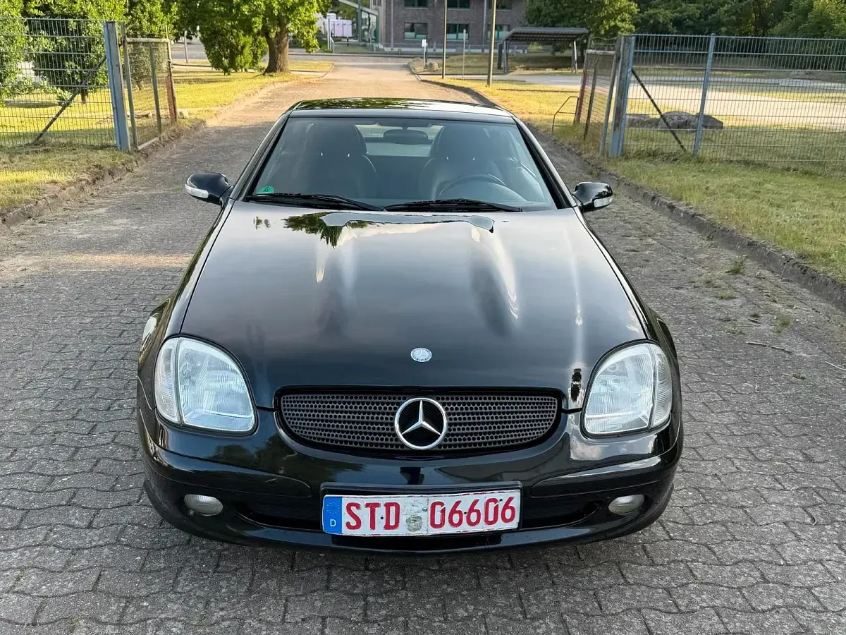 Gebraucht Mercedes SLK200 163 PS (119 kW) 2001 Schwarz Cabrio